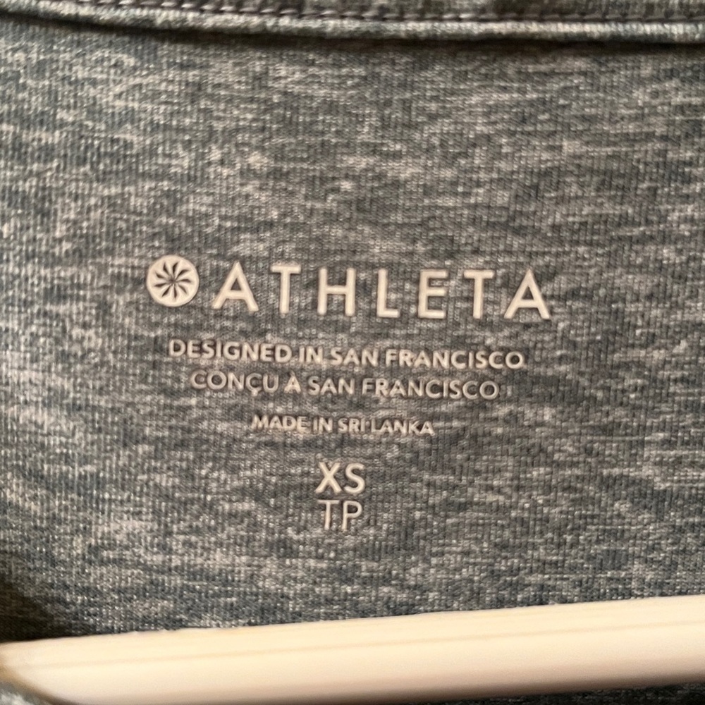 Athleta Women's Long Sleeve Tee - Picture 5 of 5